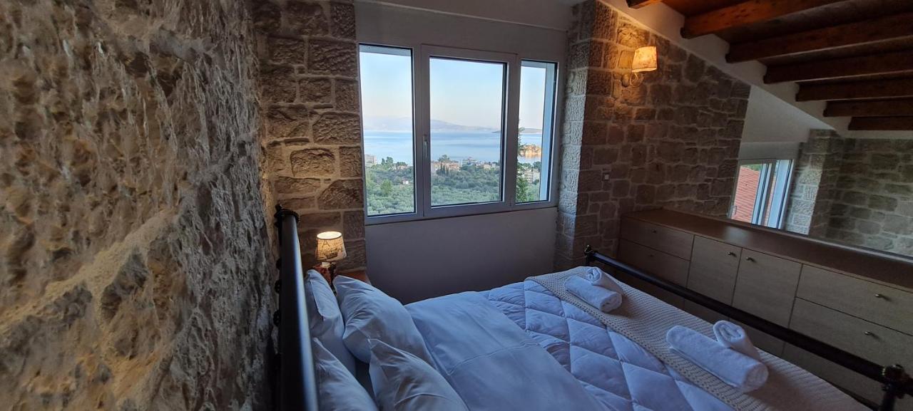 Villa Πέτρα, Ελιά Και Λεβάντα Tolón Esterno foto